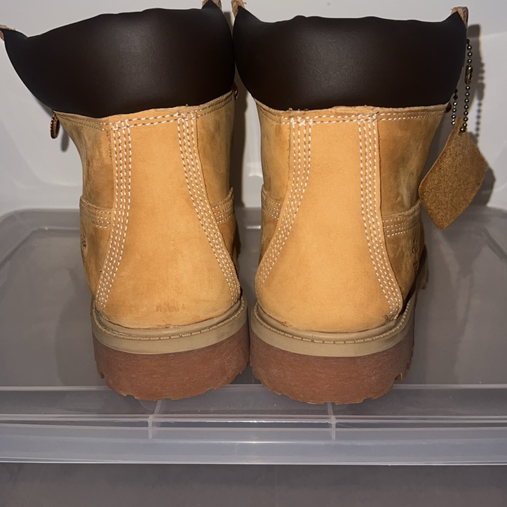 Timberlands - Picture 3 of 4